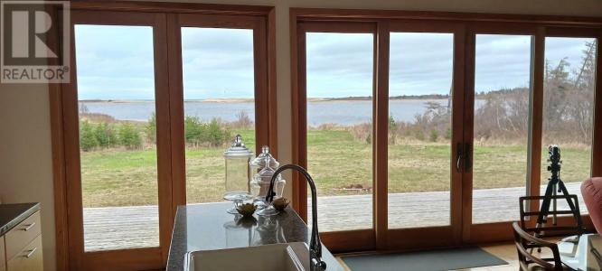 157 TROUT LAKE ROAD, West St. Peters, Ilha De Prince Edward C0A 1S0, CANADÁ