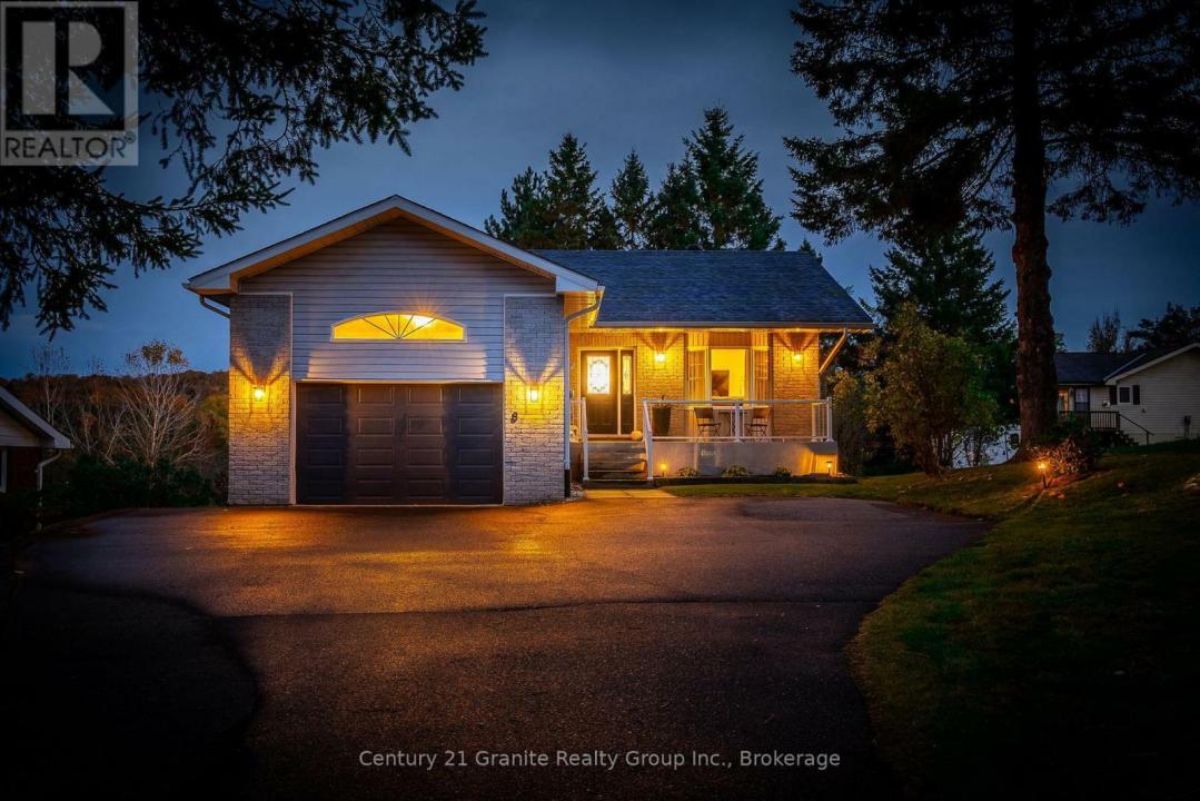 8 MCKAY STREET, Minden Hills (anson), Ontario K0M 2K0, Canada