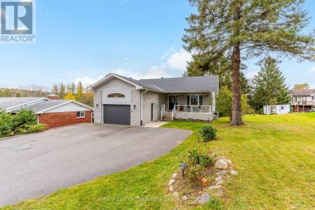8 MCKAY STREET, Minden Hills (anson), Ontario K0M 2K0, Canada