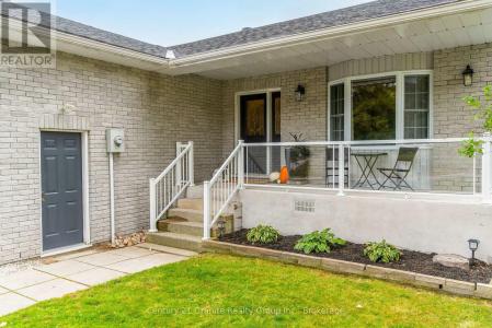 8 MCKAY STREET, Minden Hills (anson), Ontario K0M 2K0, Canada