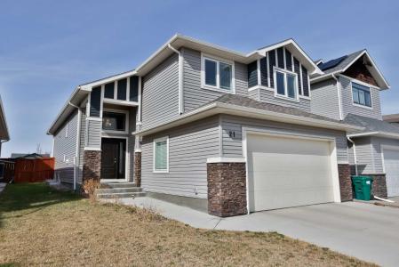 21 RIVERFORD CLOSE W, Lethbridge, Alberta T1K 8E5, Canada