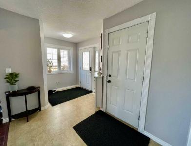 2828 11 AVENUE, Wainwright, Alberta T9W 0A9, Canada