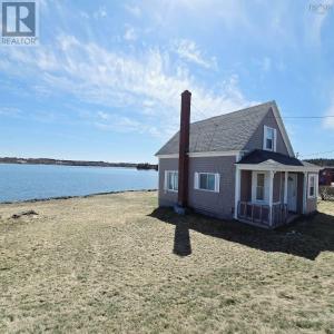 1 HILLSIDE BOULARDERIE ROAD, Groves Point, Nova Scotia B1Y 2X4, Canada