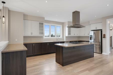 1 KENNEDY BOULEVARD, New Tecumseth, Ontario L9R 0L4, Canada