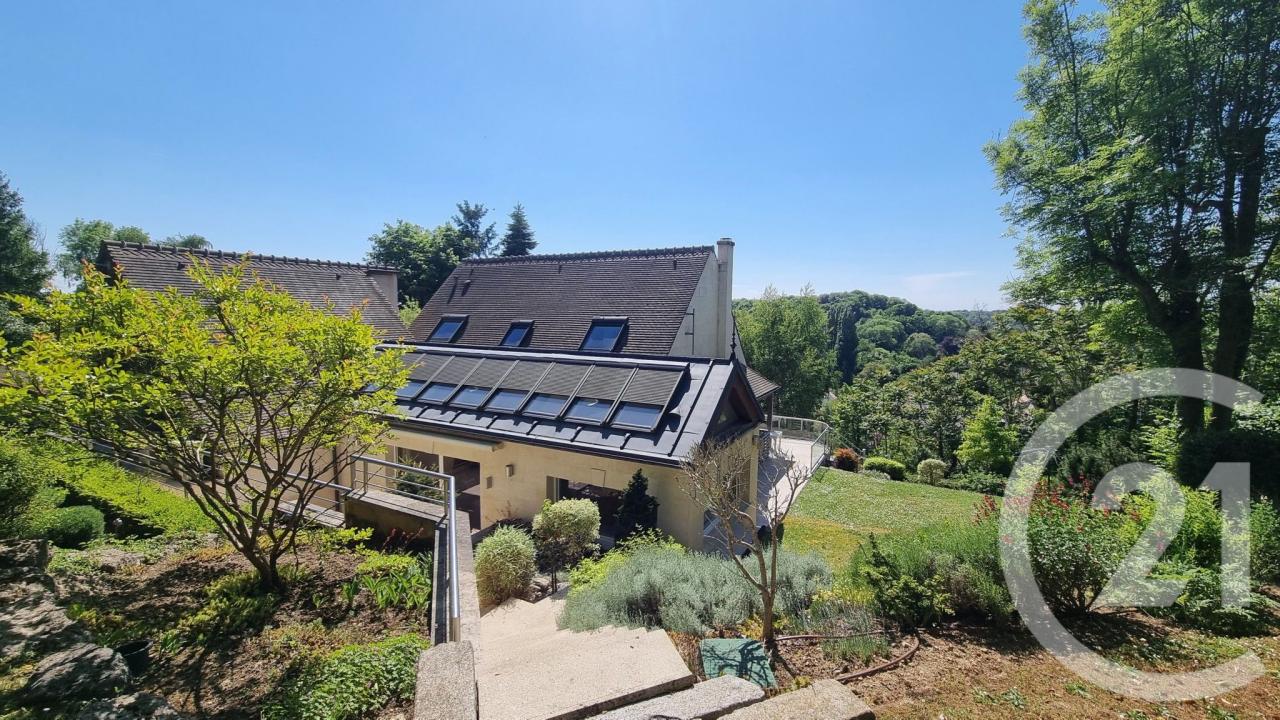 Chambly, Picardie 60230, France