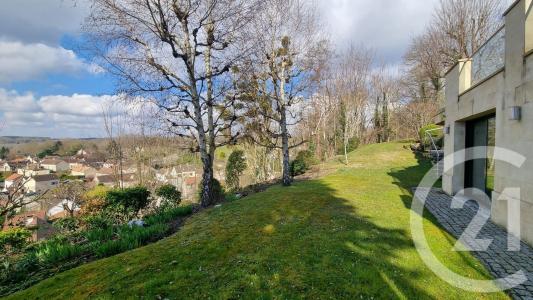 Chambly, Picardie 60230, France