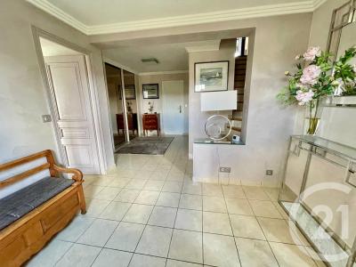 Chambly, Picardie 60230, France