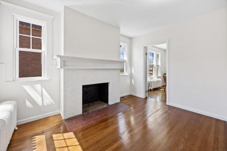 850 Farmington Avenue A, West Hartford, Connecticut 06119, USA
