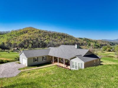 1735 Downings Creek Road, Hayesville, NC 29804, USA