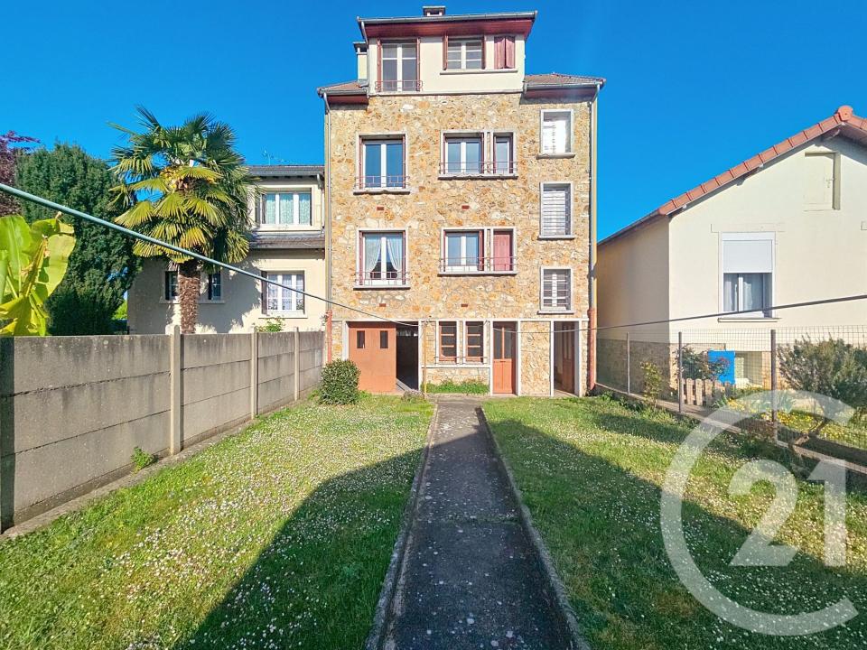 Fresnes, Île-de-France 94260, アキタン