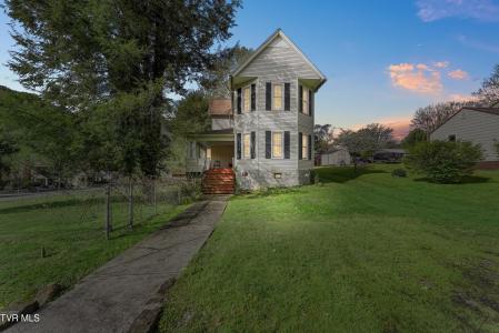 118 S 1st Street, Big Stone Gap, Virginia 24219, USA