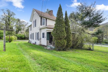 118 South 1st Street, Big Stone Gap, Virginia 24219