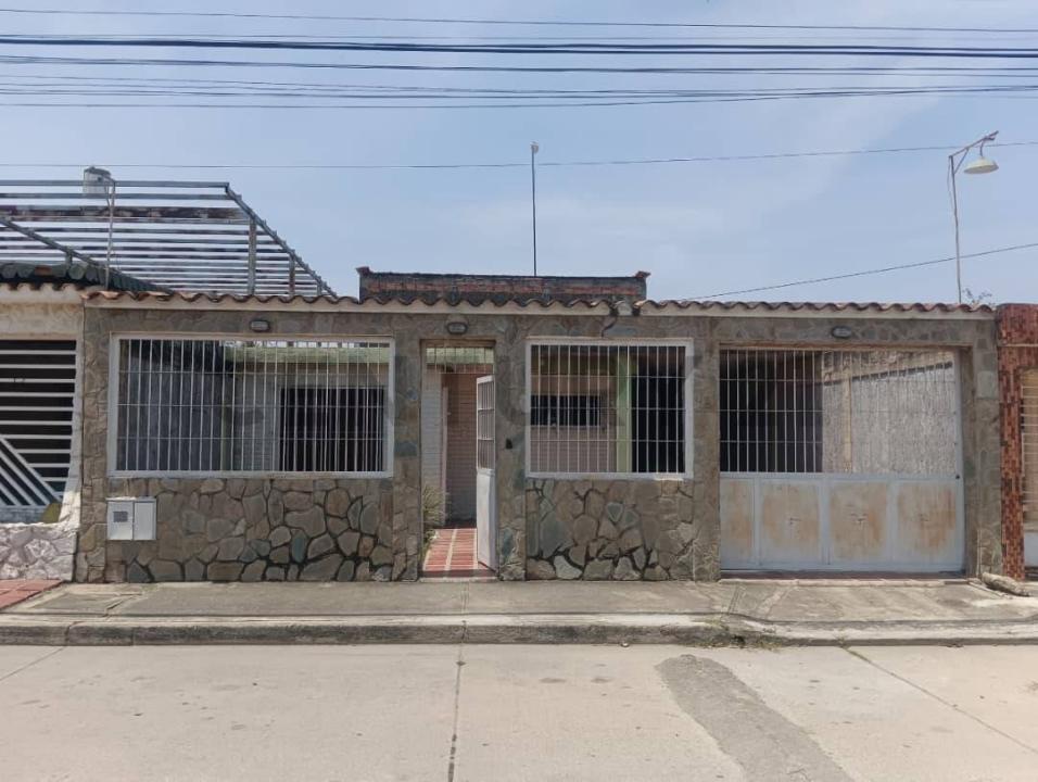 Manzana B 24, Santa Cruz De Aragua, Aragua 2123, Venezuela