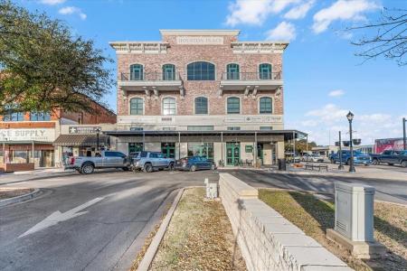 102 Houston Avenue , 101, Weatherford, Texas 76086, USA