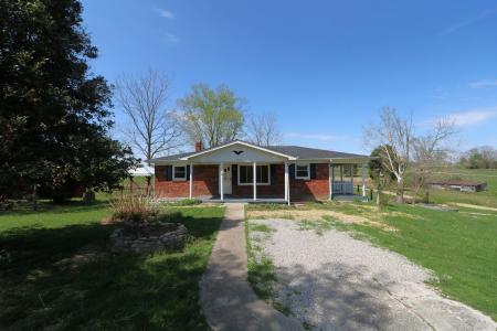 2586 KY 1676, Science Hill, Kentucky 42553