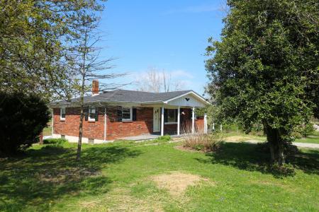 2586 KY 1676, Science Hill, Kentucky 42553