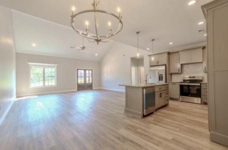 240 Hummingbird Way, Killen, Alabama 35645