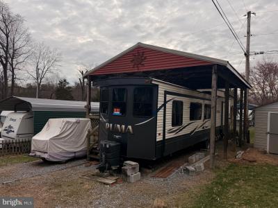 Block 6 Lot 21 Yogi Bear Ln, Falling Waters, Zachodnia Wirginia 25419, USA
