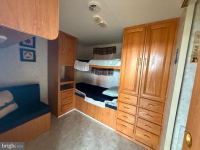 Block 6 Lot 21 Yogi Bear Ln, Falling Waters, Zachodnia Wirginia 25419, USA