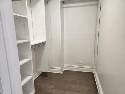 18-05 215th Street 3K, Bayside, New York 11360, HOA KỲ
