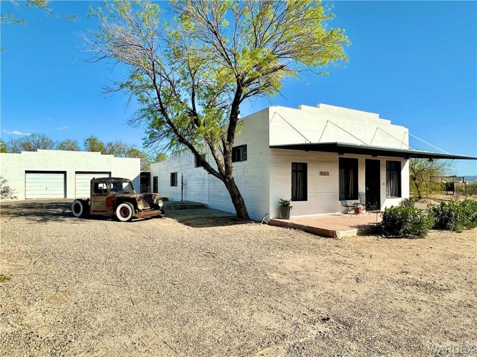 3863 W Third Avenue, Yucca, אריזונה 86438, ארצות הברית של אמריקה