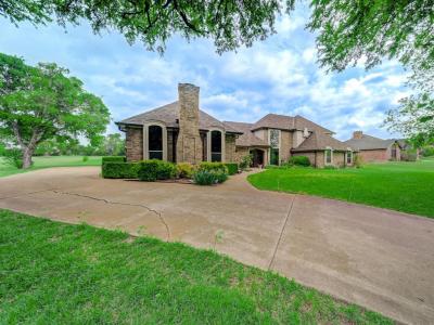 907 Red Oak Creek Drive, Ovilla, Texas 75154, USA
