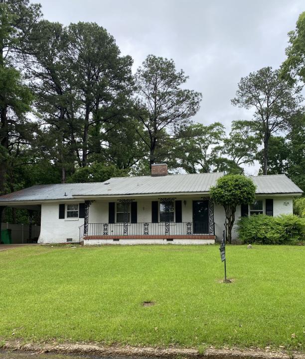 511 Edgewood Dr, Columbus, Mississippi 39701