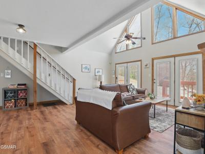 2001&1989 Penny Way, Sevierville, Tennessee 37862, USA