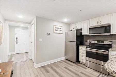 820 Golf View Boulevard, Pigeon Forge, Tennessee 37863