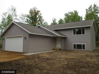 5123 Antiqua Lane, Bemidji, Minnesota 56601, USA