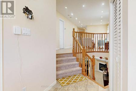 19 MCKITRICK DRIVE, Orangeville, Ontario L9W 5C2, Canada