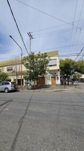 Brentana y Teniente Ibañez , Cipolletti, Rio Negro 8324, Argentina