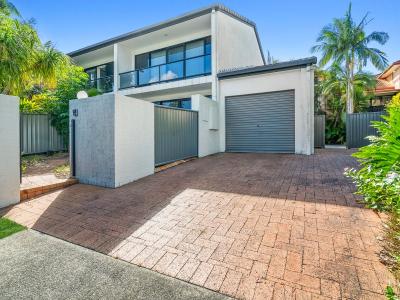 3/37 T.E Peters Drive, Broadbeach Waters, QLD 4218, Australia