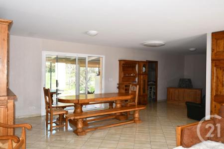 Pommeuse, Isla De Francia 77515, Francia