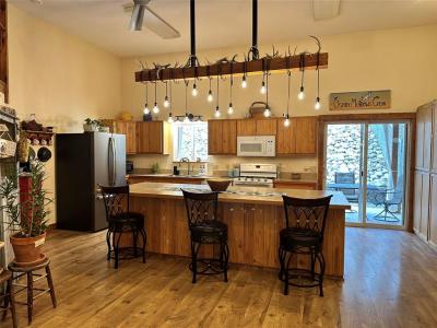 85 Osprey Drive E, Thompson Falls, Montana 59873, USA