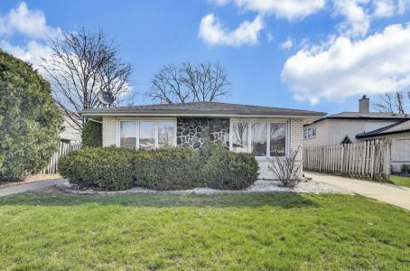 9329 Moody Avenue, Oak Lawn, Illinois 60453, USA