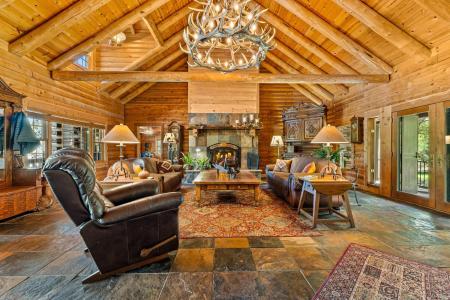 12735 Davis Lane, Nevada City, California 95959, USA