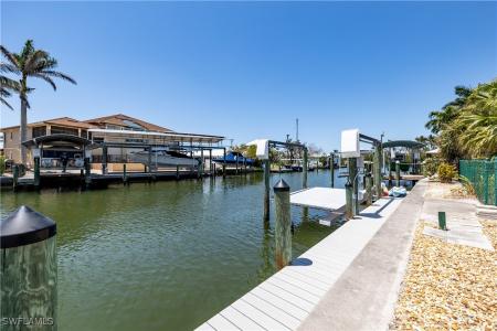 3797 Emerald Avenue, St James City, Florida 33956, HOA KỲ