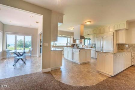 32853 Ocean Meadows Circle, Fort Bragg, California 95437