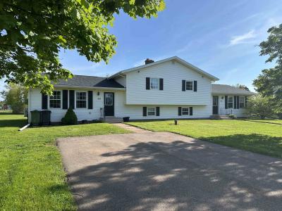 419-421 BUNBURY ROAD, Stratford, Prince Edward Island C1B 3M4, Canada