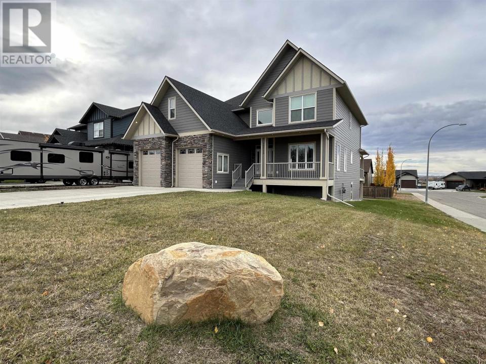 10712 109 STREET, Fort St. John, British Columbia V1J 0J3, Canada