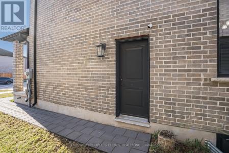 24 GRANDVILLE CIRCLE, Brant (paris), Ontario N3L 0E9, Canada