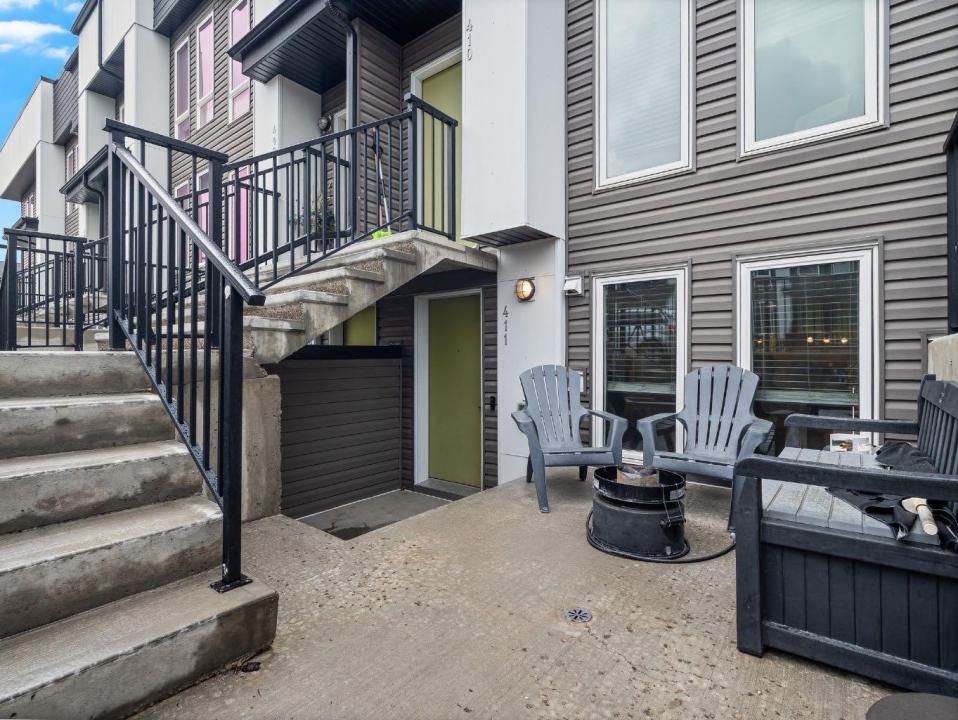 338 SETON CIRCLE SE, Calgary, ألبرتا T3M 3H1, كندا