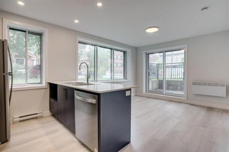 5290 Av. West Hill, Montréal (Côte-des-Neiges/Notre-Dame-de-Grâce), Quebec H4V 2W7, Canada