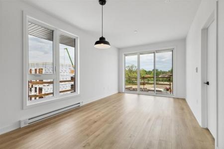 249  Rue Nancy-Elliott, Gatineau (Aylmer), Québec J9H 0A2, Canada