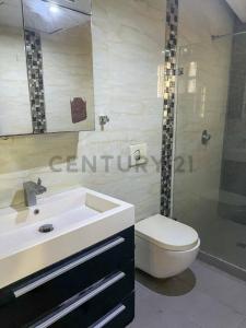 Urbanización Villas Martinique, Av. R-16, Lechería 6016, Anzoátegui Urbanización Villas Martinique, Lechería, Anzoategui 6016, ベネズエラ