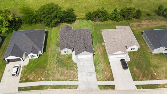 1203 StoneBridge Lane, Moberly, Missouri 65270