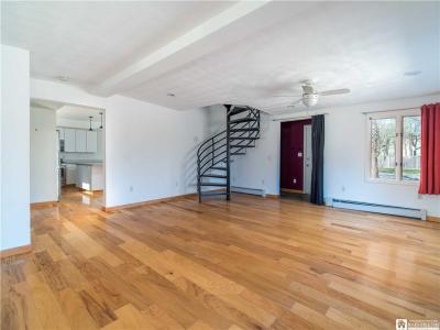 49 Ohio Ave., Lakewood, Nowy Jork 14750, USA