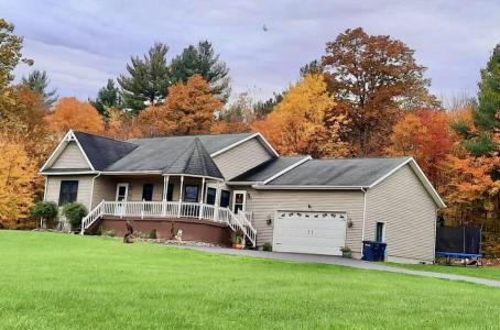 455 Calkins Road, Peru, NY 12972, USA
