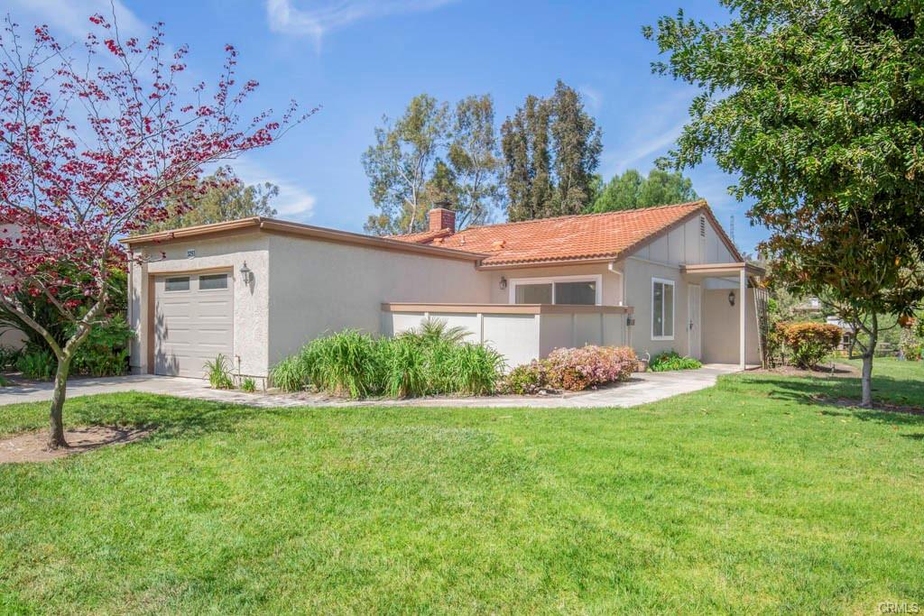 3293-D San Amadeo, Laguna Woods, קליפורניה 92637, ארצות הברית של אמריקה
